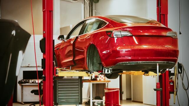 Craig’s Automotive – Expert Hybrid and Electric Vehicle Repair Services